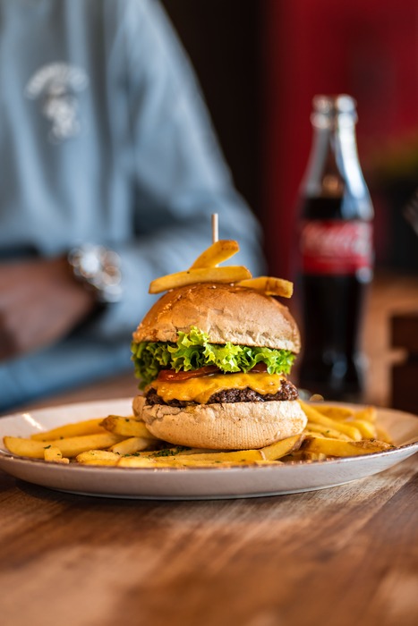 Pommes_Burger-thumbnail